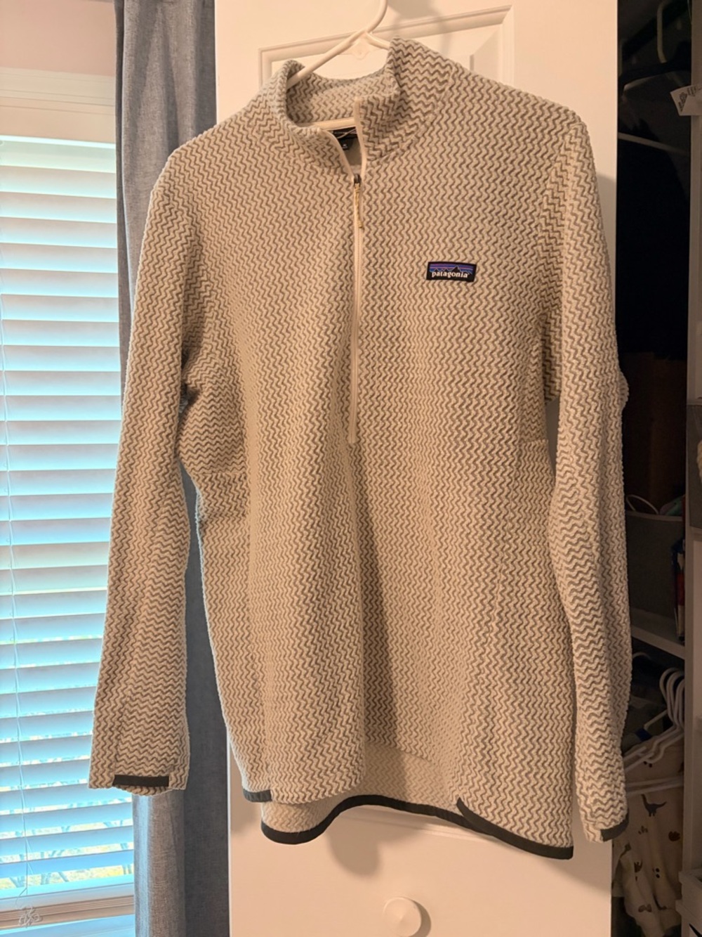 Patagonia Women’s R1 Air Zip Pullover Size XL